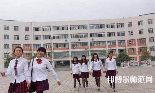 成都工程職業(yè)技術(shù)幼兒師范學校2018年報名條件、招生對象