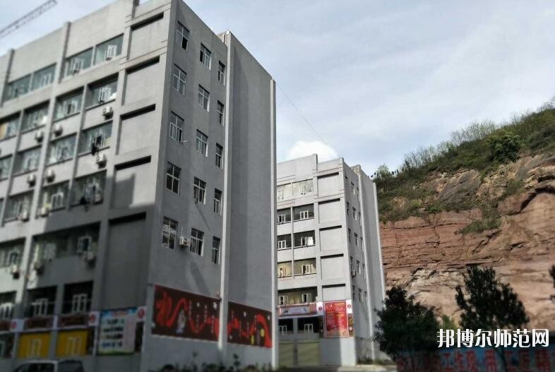 達州全星職業(yè)技術(shù)幼兒師范學校2019年報名條件、招生對象