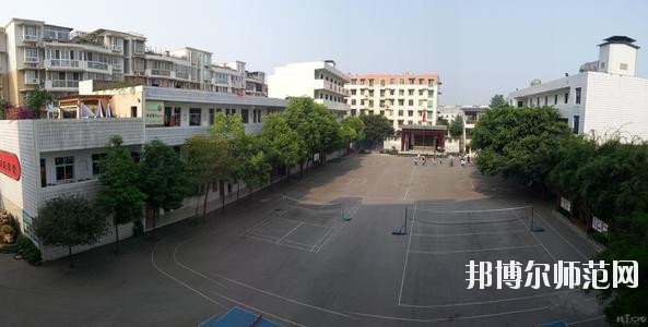 天府新區(qū)成人中等專業(yè)幼兒師范學校2020年報名條件、招生要求、招生對象