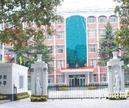 河南2020年幼師學(xué)校中專升大?？际裁? width=