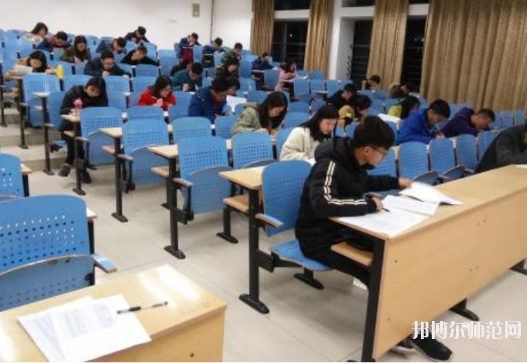 廣州2020年幼師學(xué)校中專升大?？际裁? width=