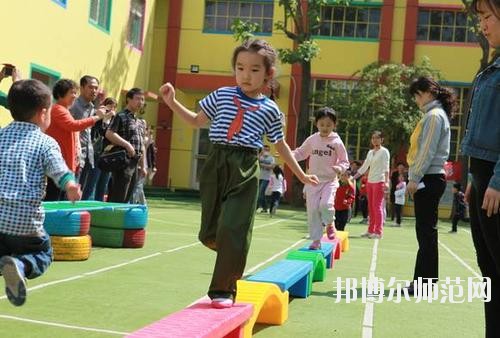 貴陽2020年中專幼師學(xué)?？梢钥即髮? width=