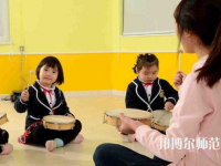 湛江2020年幼師學校中專升大?？际裁? /><b>湛江2020年幼師學校中專升大?？际裁?/b><span>2020-05-07 15:46</span><p>你上了中專并不代表你只能獲得中專學歷，若是你有升學的愿望，也是有很多途徑可以升大專的，而中專升大專具體要考什么內容，要看</p></a></li>
            <li><a href=