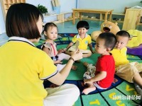 六盤水2021年幼師學(xué)校中專升大?？际裁? /><b>六盤水2021年幼師學(xué)校中專升大專考什么</b><span>2020-10-16 15:18</span><p>隨著國(guó)家二胎政策的開放，但由于家長(zhǎng)對(duì)孩子的重視，幼師專業(yè)在近年來(lái)飛速發(fā)展，雖然人才緊缺，社會(huì)對(duì)幼兒教師專業(yè)越來(lái)越嚴(yán)格，無(wú)</p></a></li>
            <li><a href=