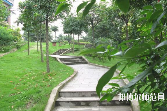 重慶市工業(yè)幼師學校怎么樣、好不好