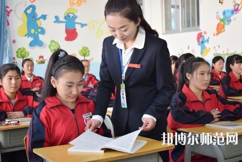 雅安2021年哪些大專(zhuān)的幼師學(xué)校比較好