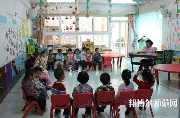 溫州2021年幼師學校好還是職高好