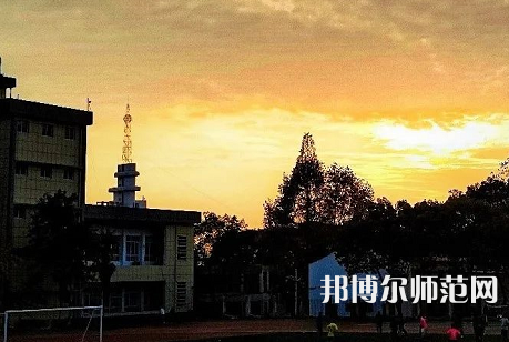 黃岡師范學(xué)院2023年報名條件、招生要求、招生對象