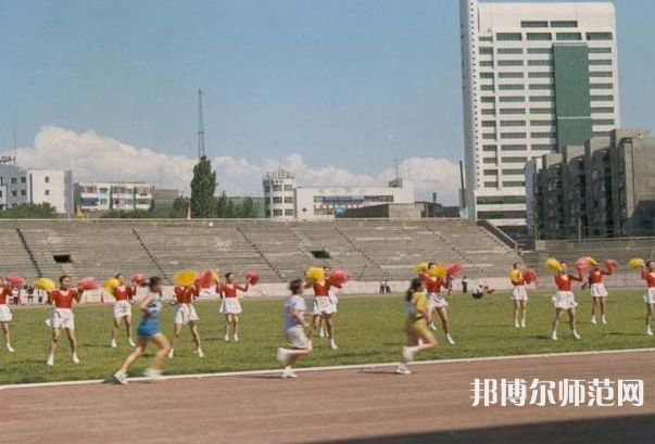 烏魯木齊職業(yè)師范大學(xué)2023年報(bào)名條件、招生要求、招生對(duì)象