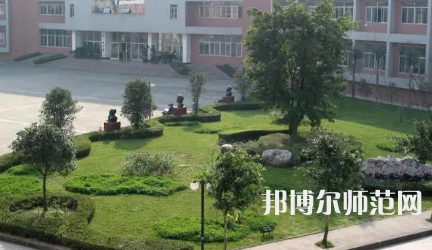 2023年成都莊園機(jī)電職業(yè)技術(shù)幼兒師范學(xué)校報(bào)名條件、招生對象