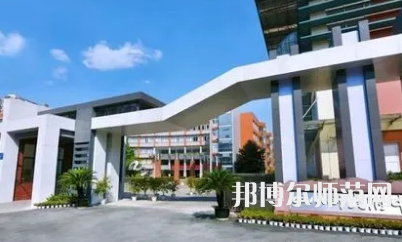 2023年四川師范大學(xué)附屬中學(xué)報(bào)名條件、招生對象