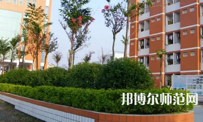 2023年瀘州電子機械幼師學(xué)校報名條件、招生對象
