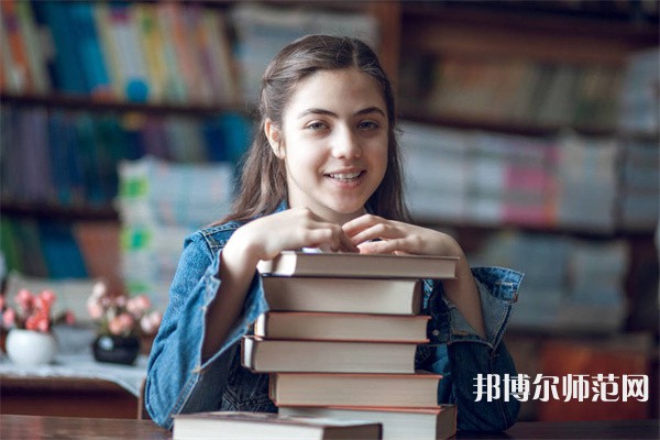 內蒙古豐州職業(yè)師范學院介紹、地址